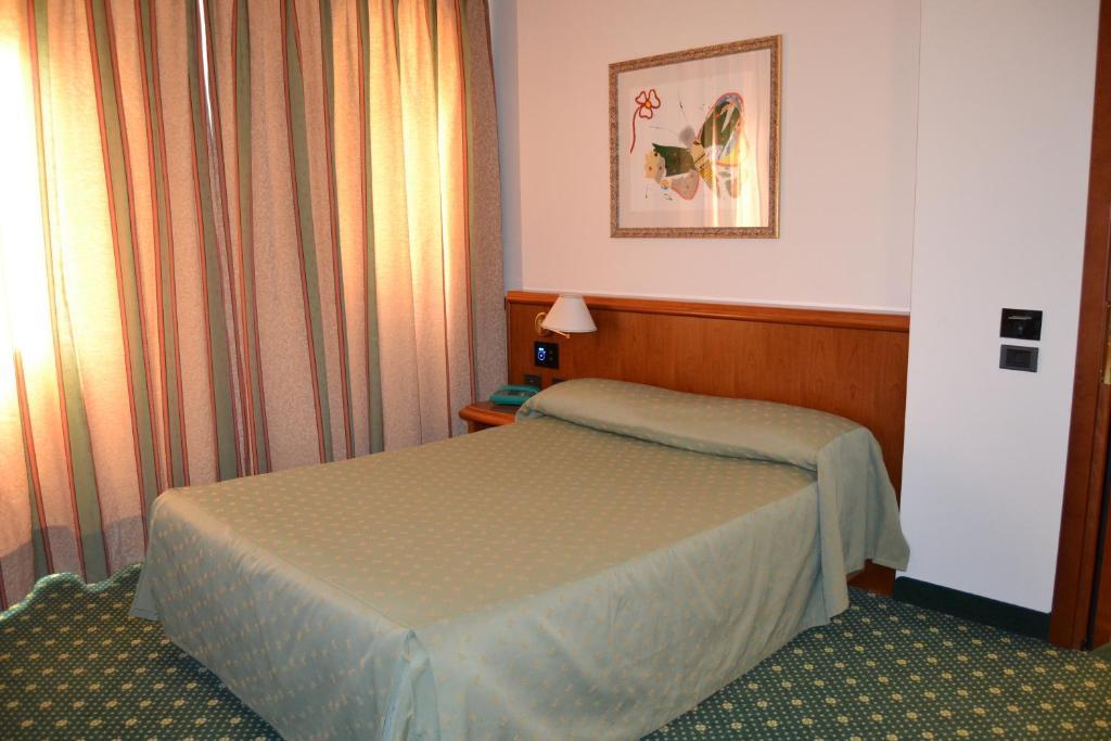 Hotel Due Leoni Sacile Pokój zdjęcie